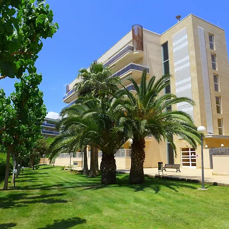 Ventura Park 4*